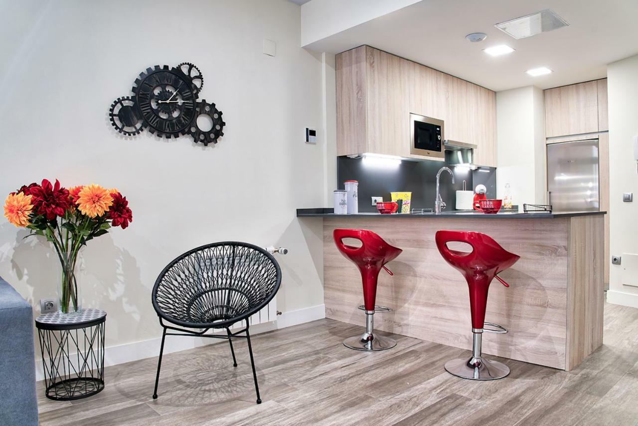Apartamentos Cava Baja Madrid Exterior foto
